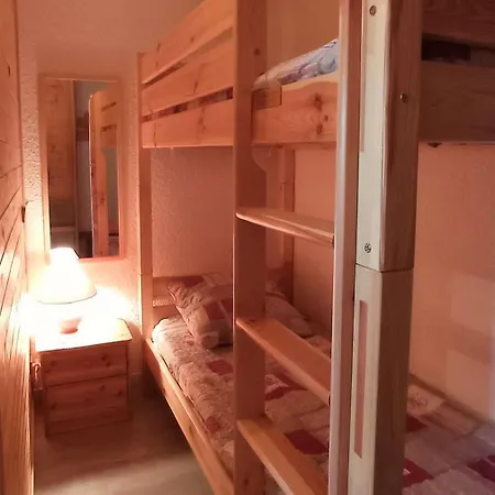 4 Personnes In Sérac *